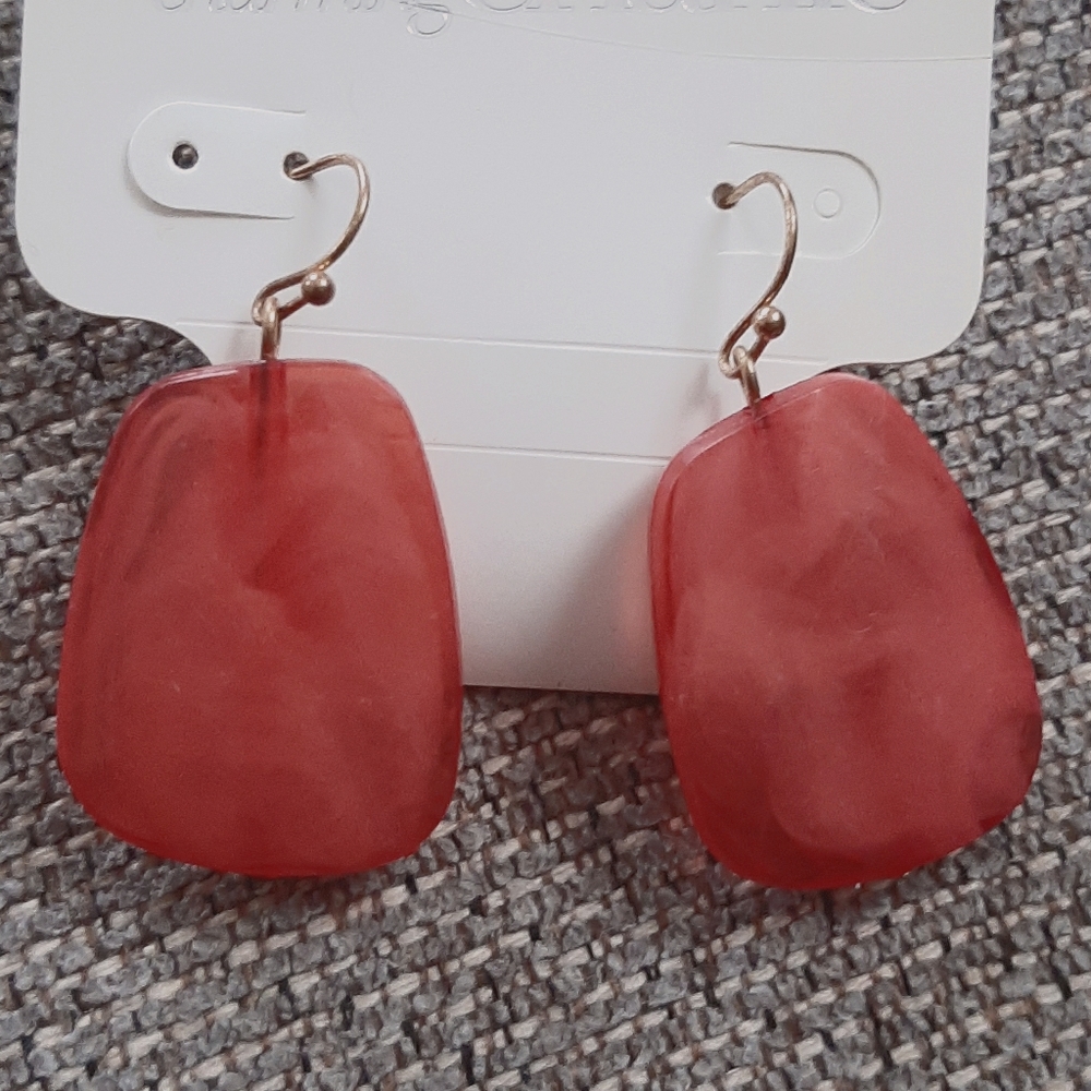 NWT Coral Pink Acrylic Pierced Earrings, Hook Back - Picture 2 of 7